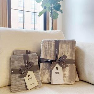 (Brand New) West Elm Lush Crinkle Velvet Queen Duvet + Shams